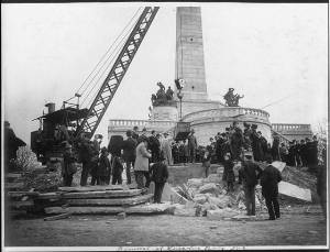 Moving Lincoln's coffin